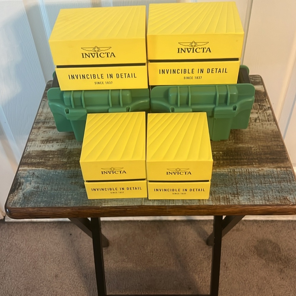 Six cool Invicta watch cases